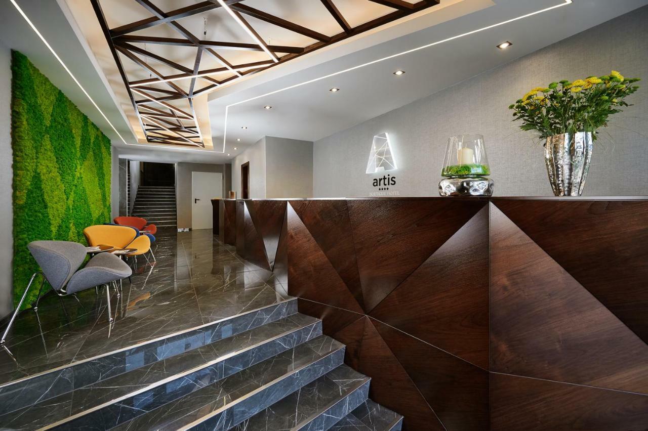 Artis Boutique Hotel Сомбатхей Экстерьер фото